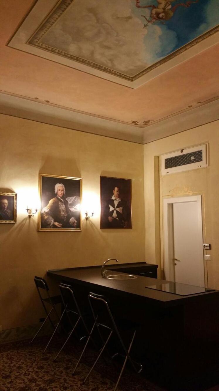Palazzo Bargellini Panzacchi Apartments Bologna Szoba fotó