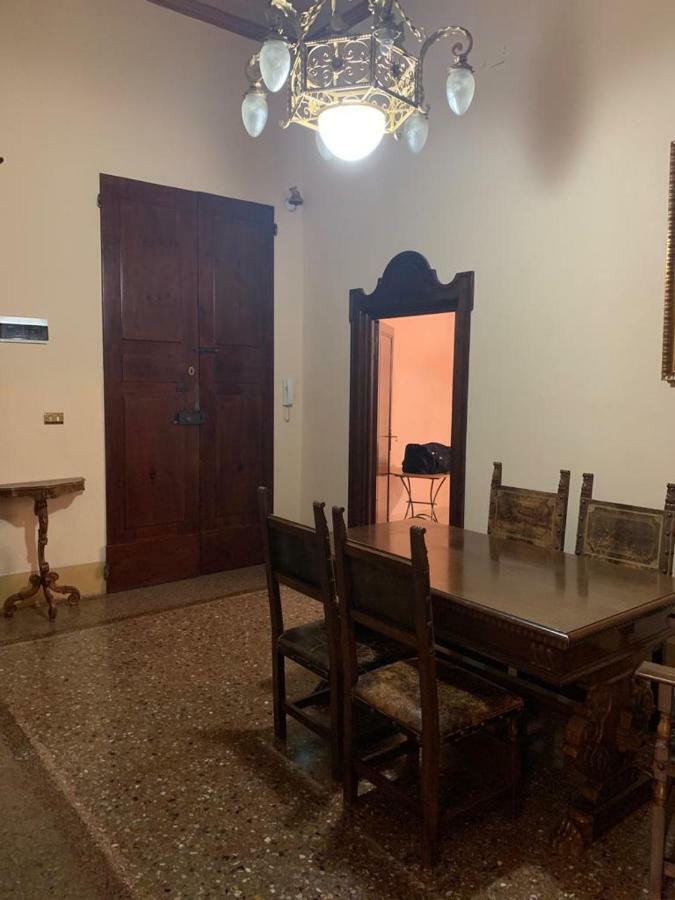 Palazzo Bargellini Panzacchi Apartments Bologna Kültér fotó
